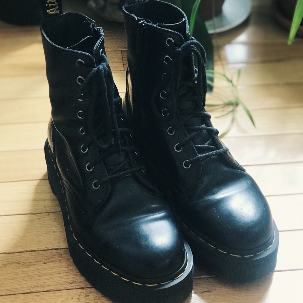 Doc Marten Platform Jadon. EU SIZE 39.